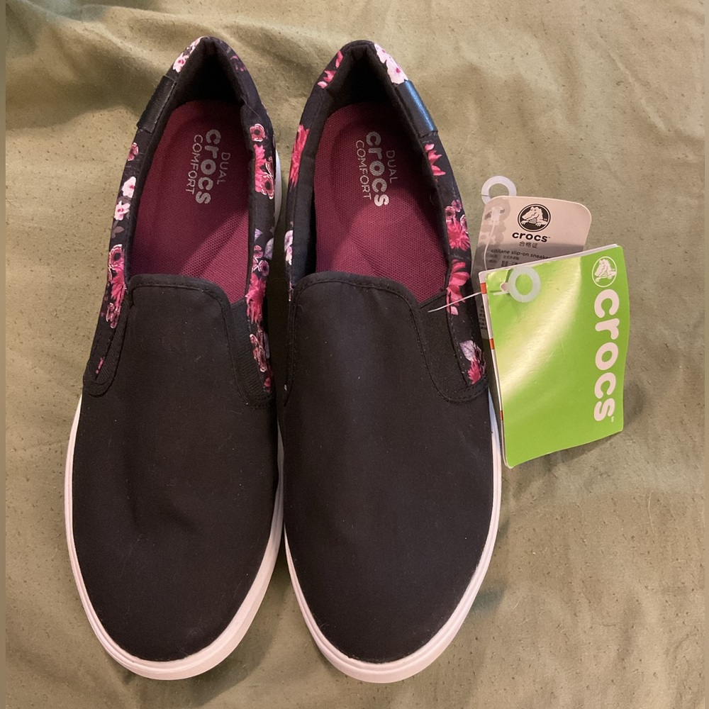 NEW Crocs 203545 Iconic Comfort Citilane Slip on Sneaker Black Plum Floral Sz 9